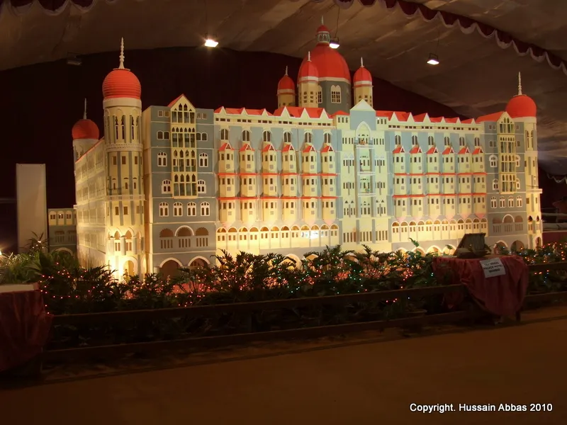 The Taj Mahal Hotel Cake